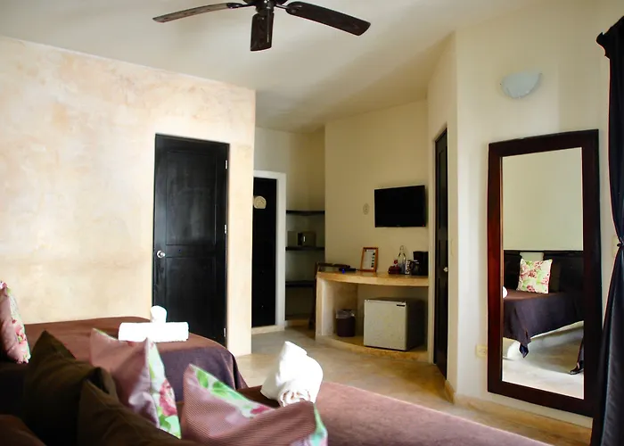 Hotel Boutique 06 (adults Only) 3*