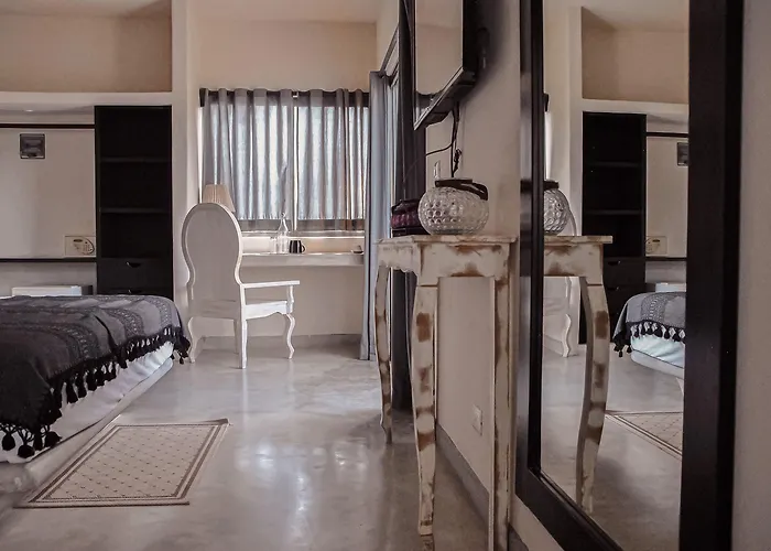 Boutique 06 (adults Only) Hotel